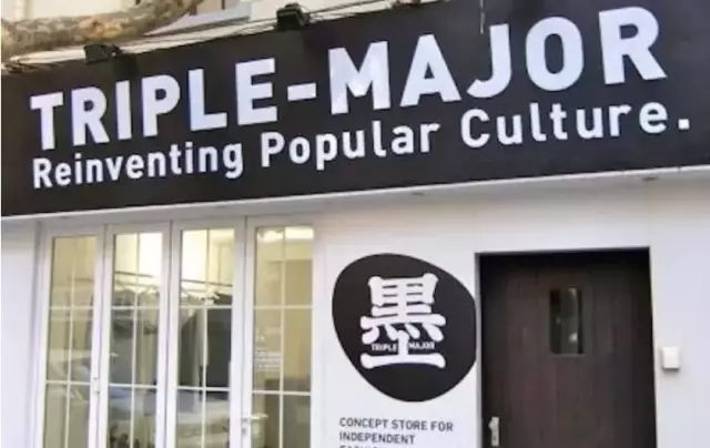 WE分享Shanks和MISSING合影：向上，要向经历过的挚友请教